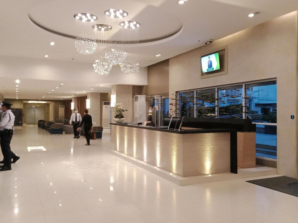 Chin'S Place Sea Residences Moa Манила Екстериор снимка