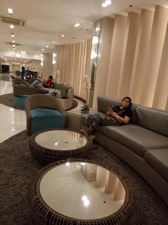 Chin'S Place Sea Residences Moa Манила Екстериор снимка